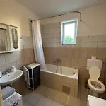 Relax And Unwind: Family-friendly House Near In Zagrad Casa vacanze *